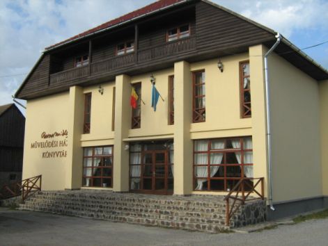 kozepuletek_034.jpg kozepuletek_034.jpg